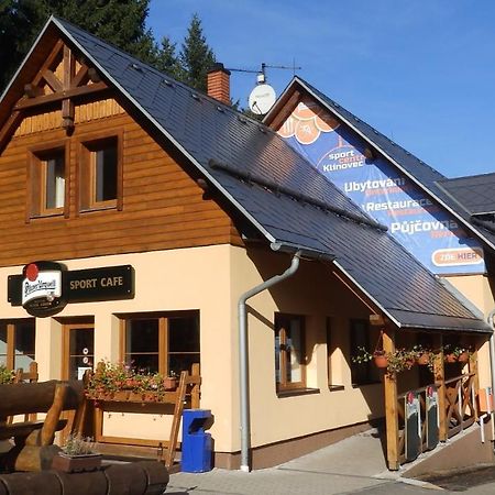 Sportcentrum Klinovec Loučná pod Klínovcem Buitenkant foto