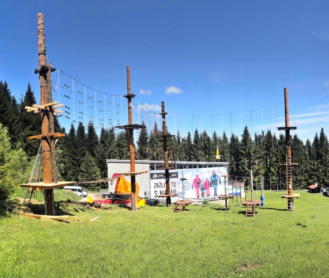 Sportcentrum Klinovec Loučná pod Klínovcem Buitenkant foto