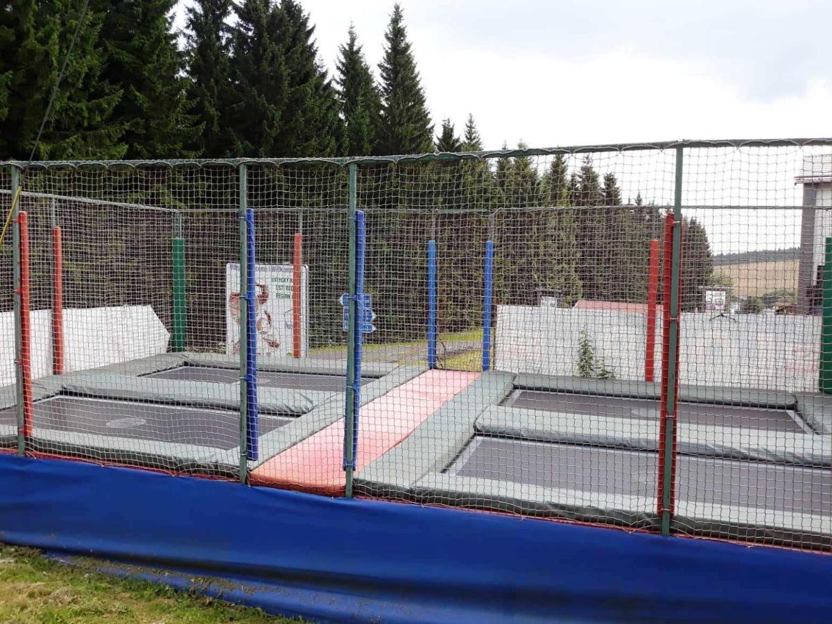 Sportcentrum Klinovec Loučná pod Klínovcem Buitenkant foto